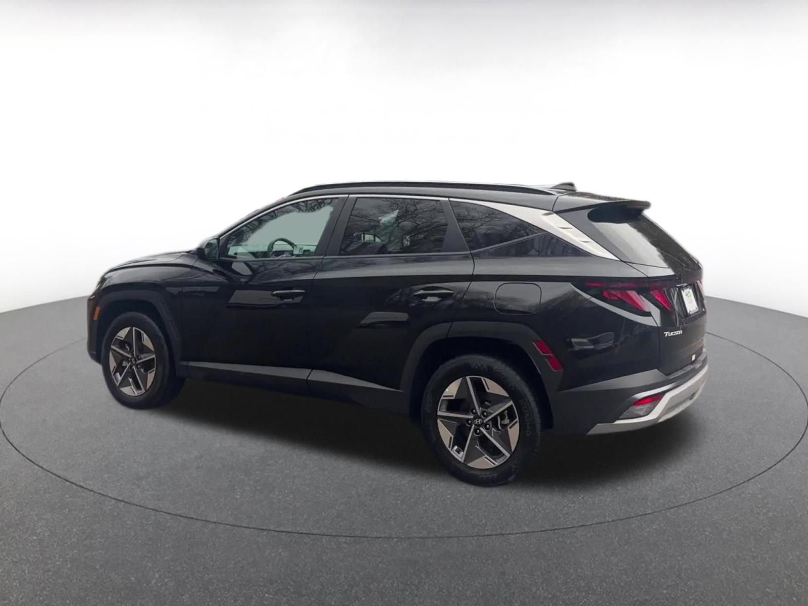 Thumbnail: 2025 Hyundai Tucson - 10