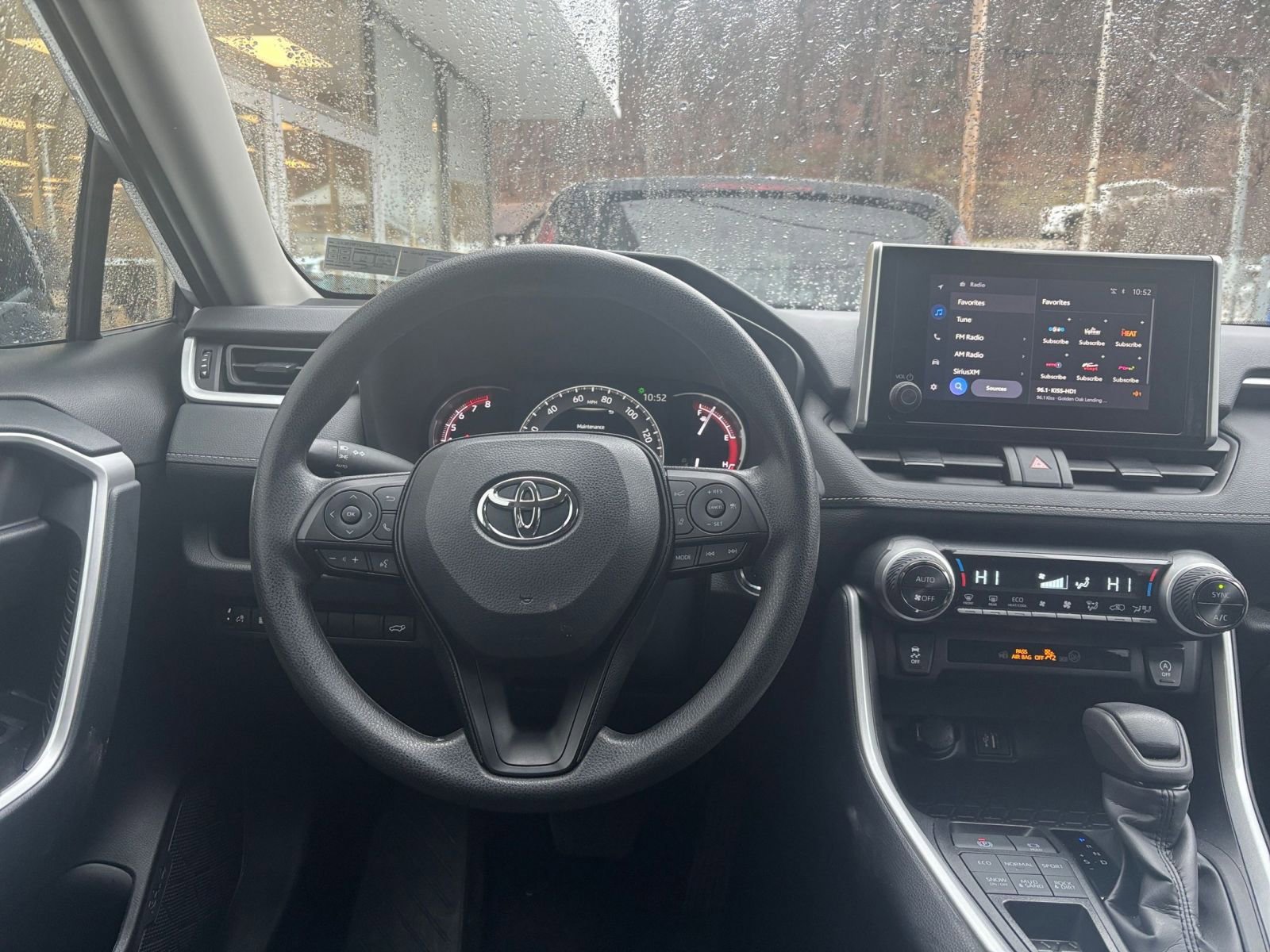 Thumbnail: 2025 Toyota RAV4 - 35