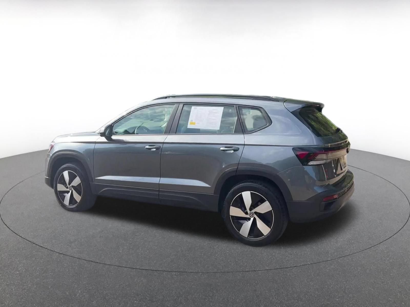 Thumbnail: 2026 Volkswagen Taos - 10