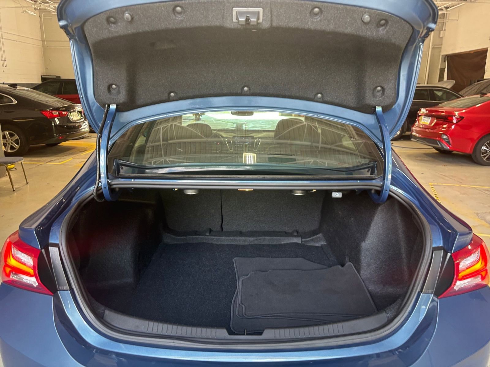 Thumbnail: 2024 Chevrolet Malibu - 31