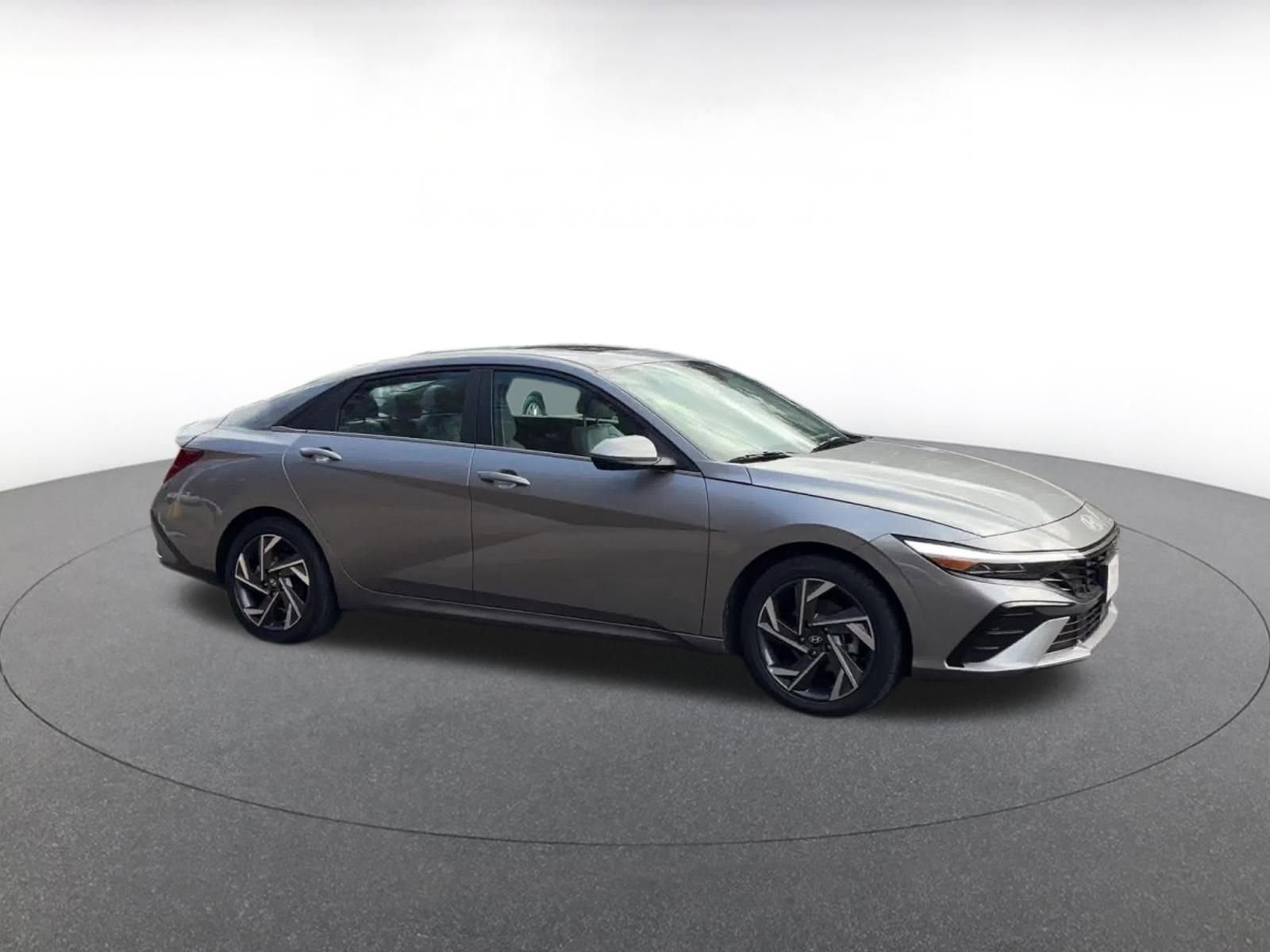 Thumbnail: 2025 Hyundai Elantra - 2