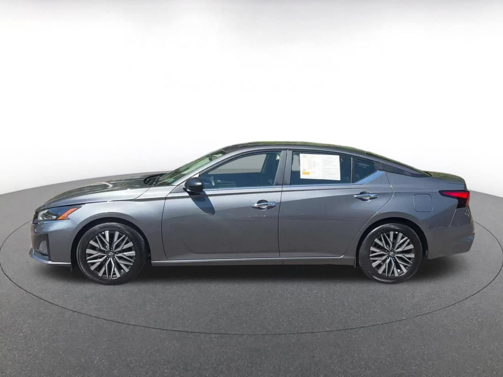 Thumbnail: 2025 Nissan Altima - 8