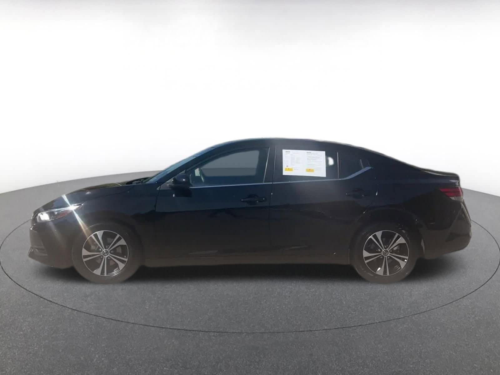 Thumbnail: 2023 Nissan Sentra - 9