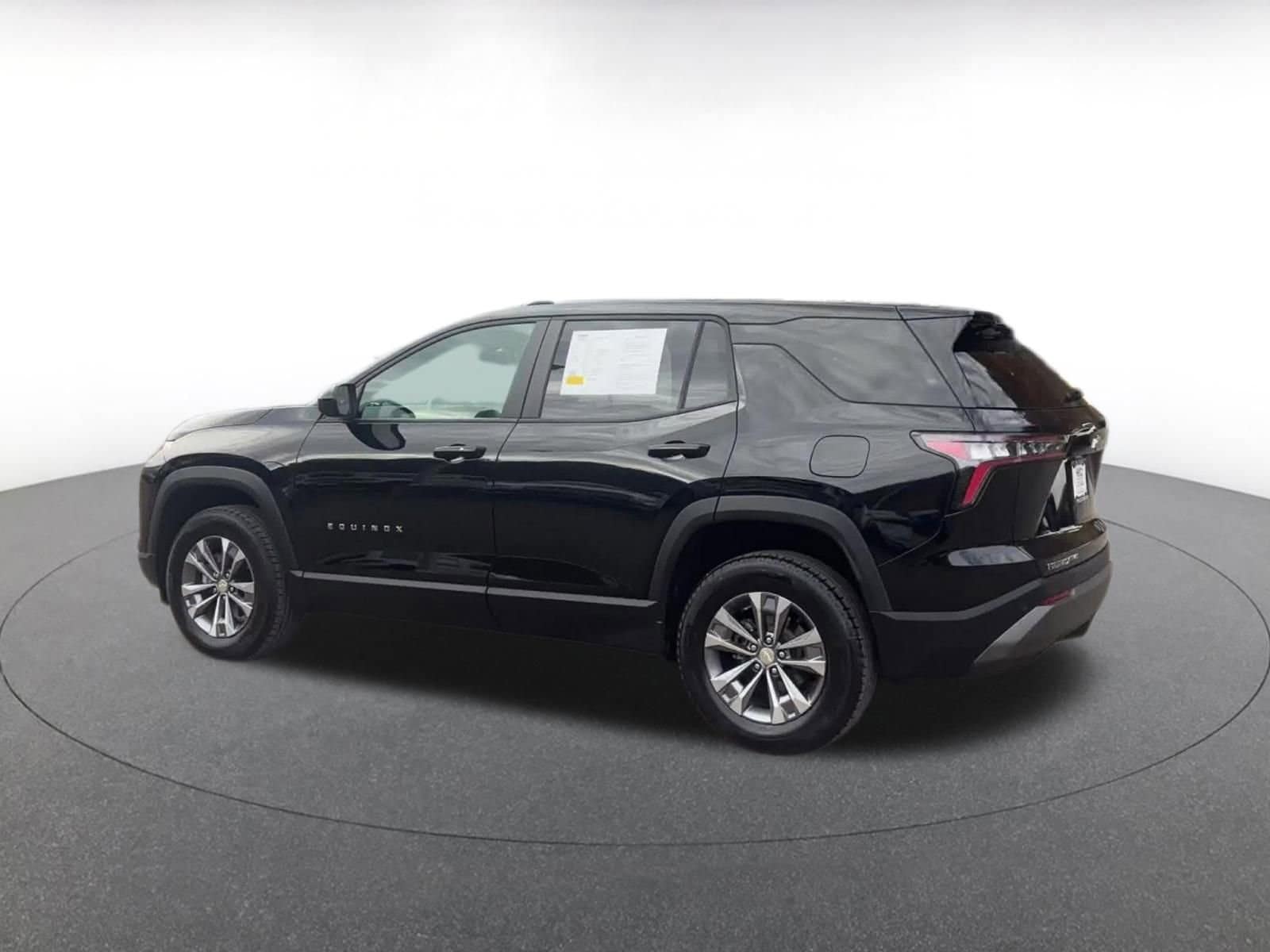 Thumbnail: 2025 Chevrolet Equinox - 10