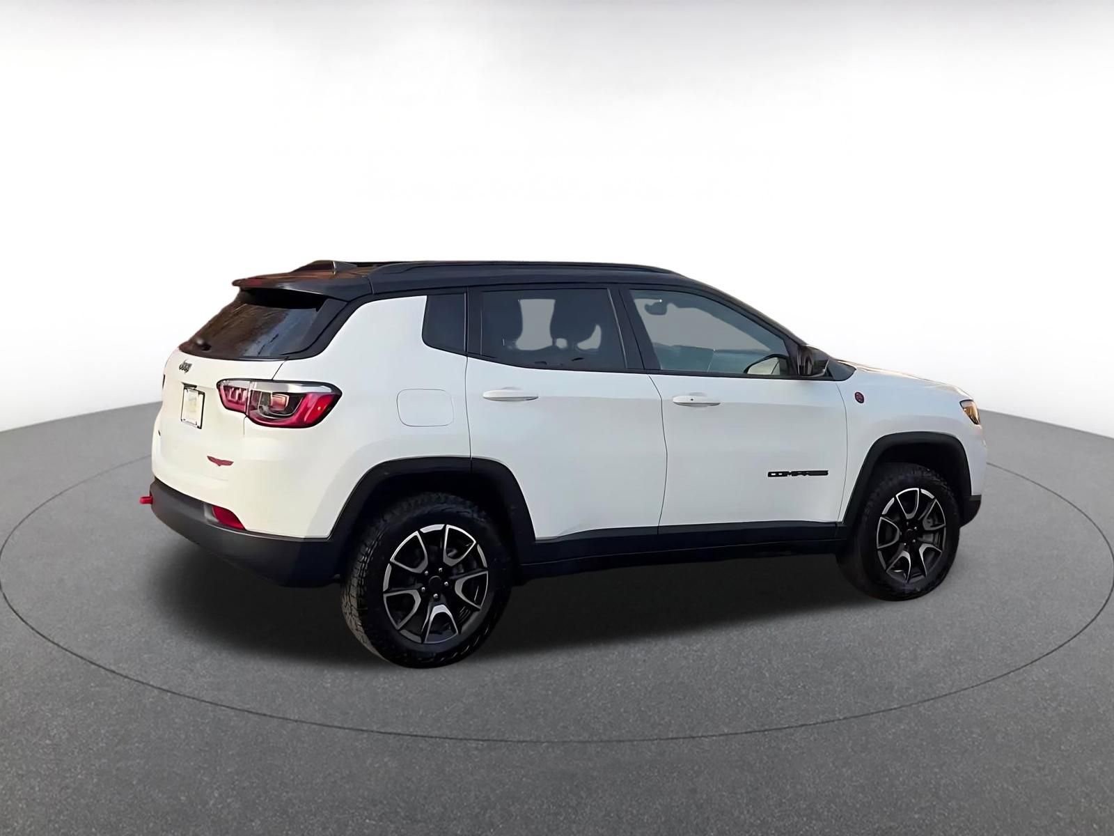 Thumbnail: 2025 Jeep Compass - 15