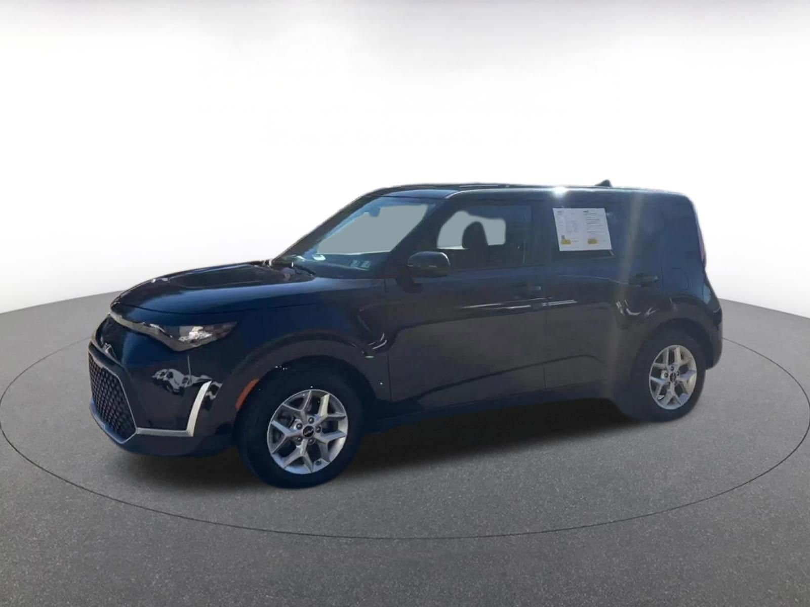 Thumbnail: 2025 Kia Soul - 8
