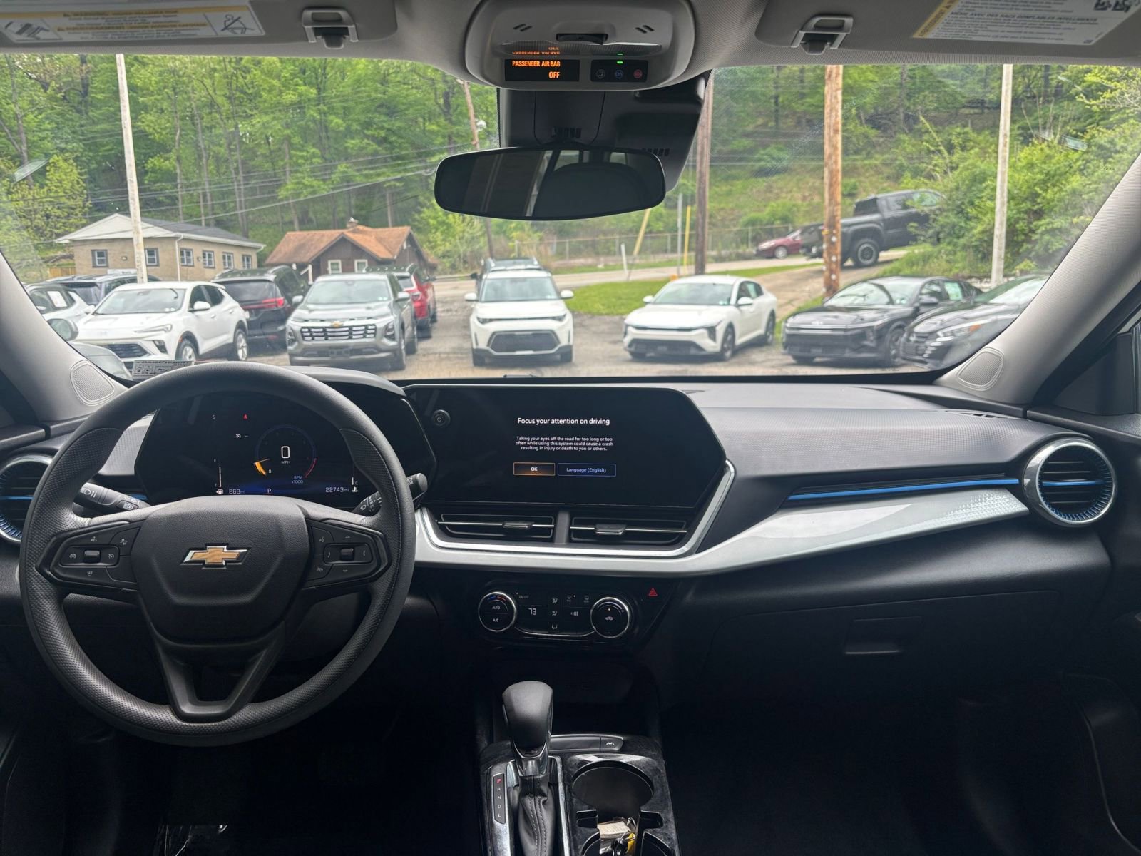 Thumbnail: 2025 Chevrolet Trax - 33