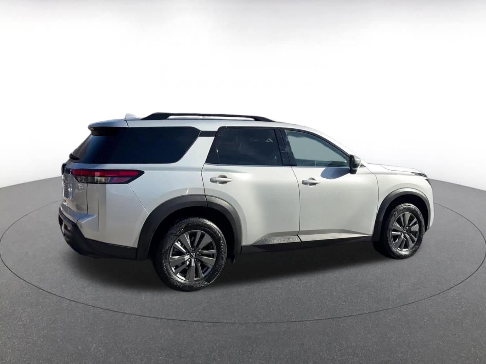 Thumbnail: 2025 Nissan Pathfinder - 15