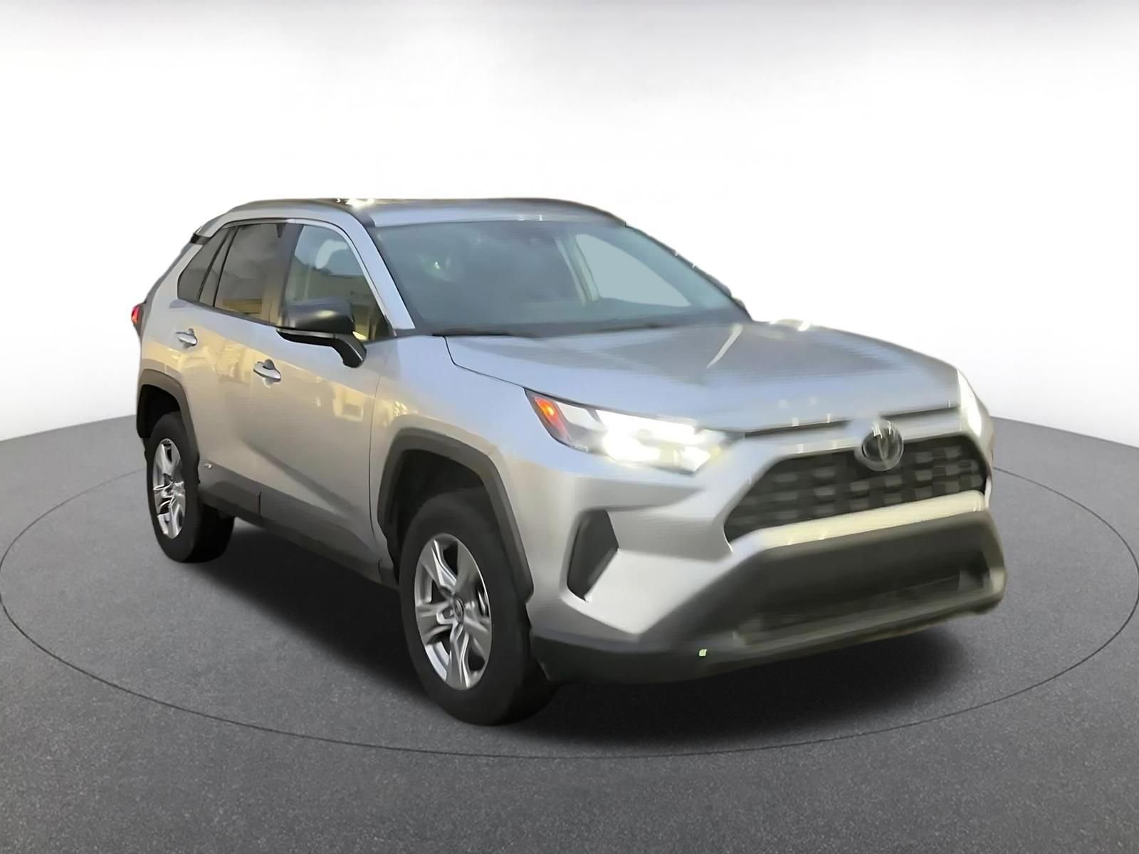 Thumbnail: 2025 Toyota RAV4 - 3