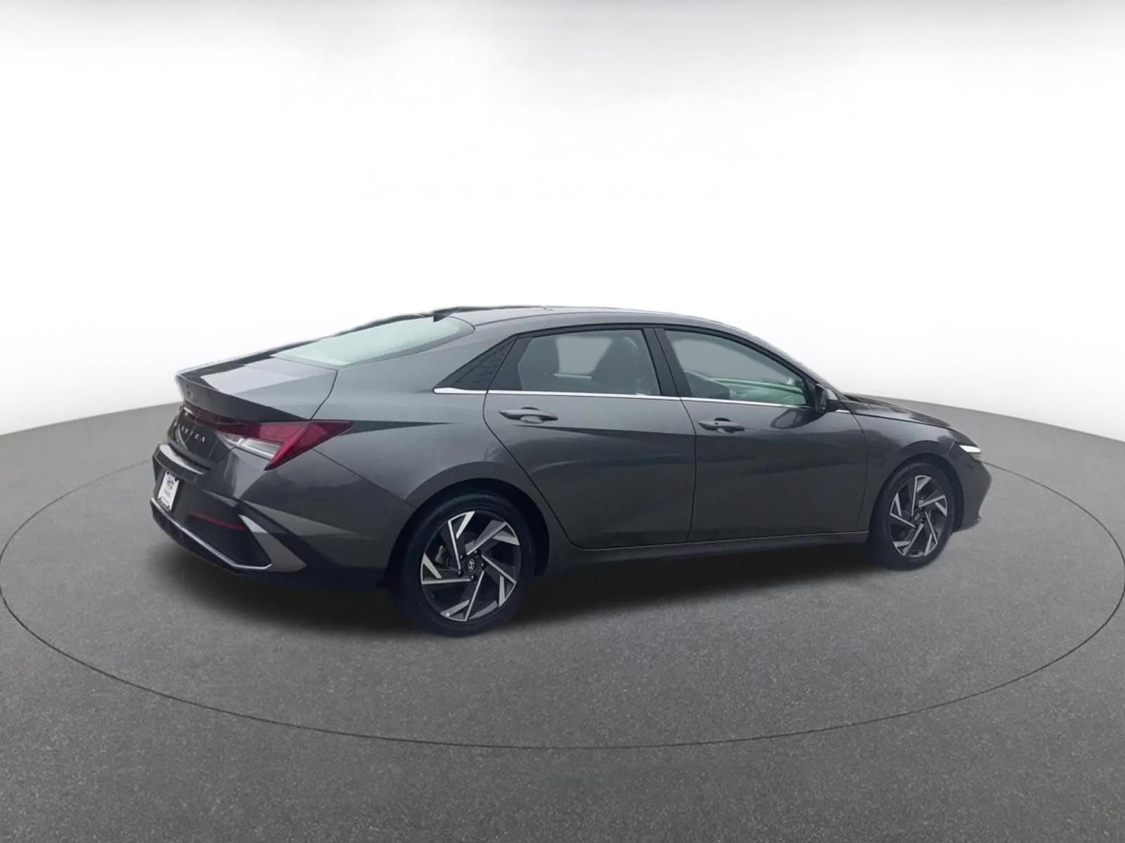 Thumbnail: 2025 Hyundai Elantra - 14