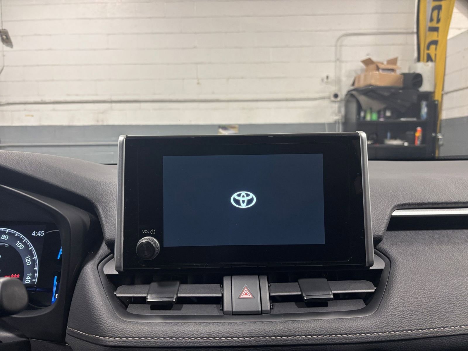 Thumbnail: 2025 Toyota RAV4 - 21