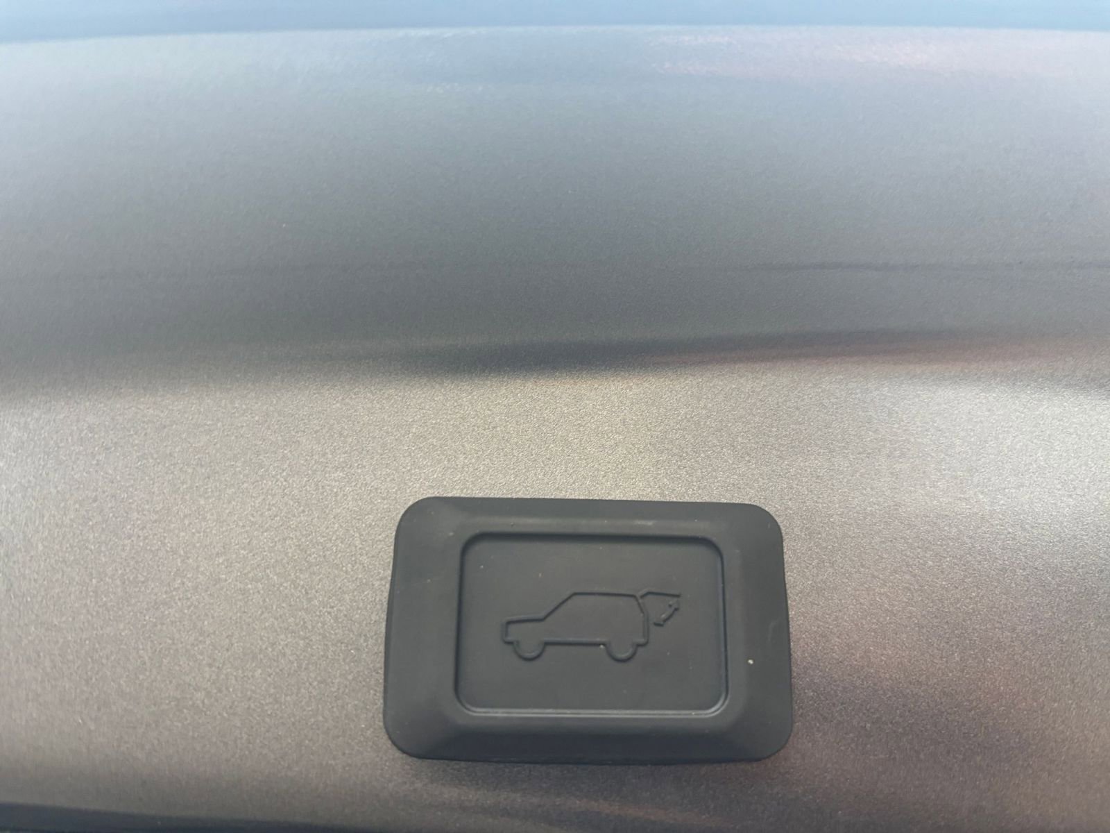 Thumbnail: 2025 Toyota RAV4 - 23