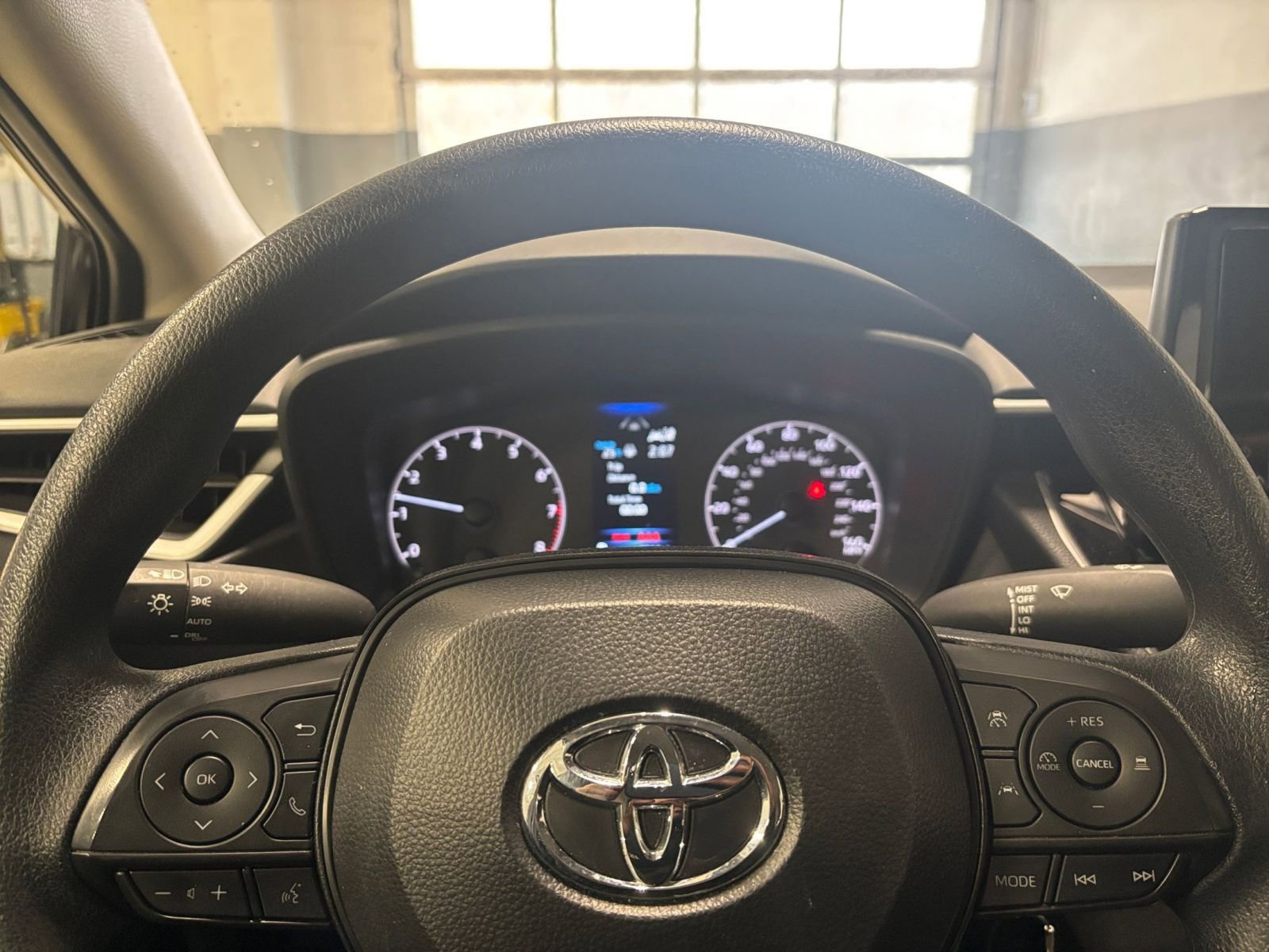 Thumbnail: 2025 Toyota Corolla - 27