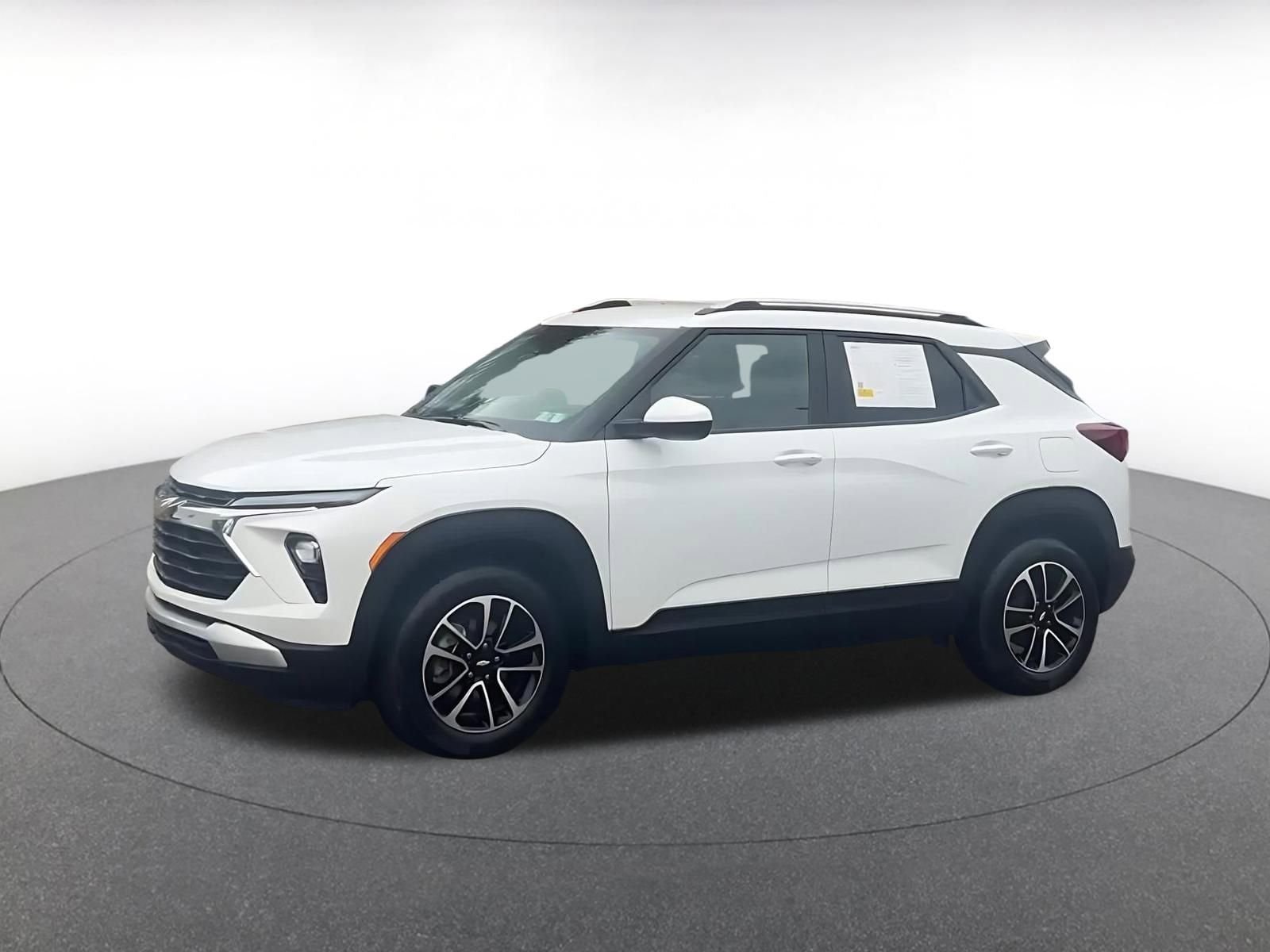 Thumbnail: 2025 Chevrolet TrailBlazer - 8