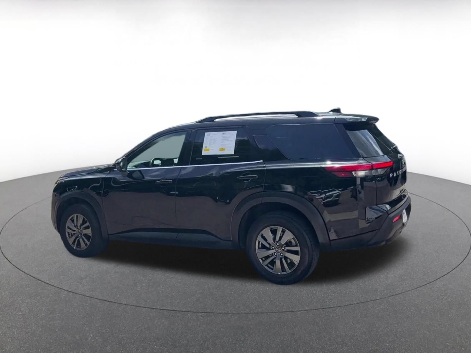 Thumbnail: 2025 Nissan Pathfinder - 10