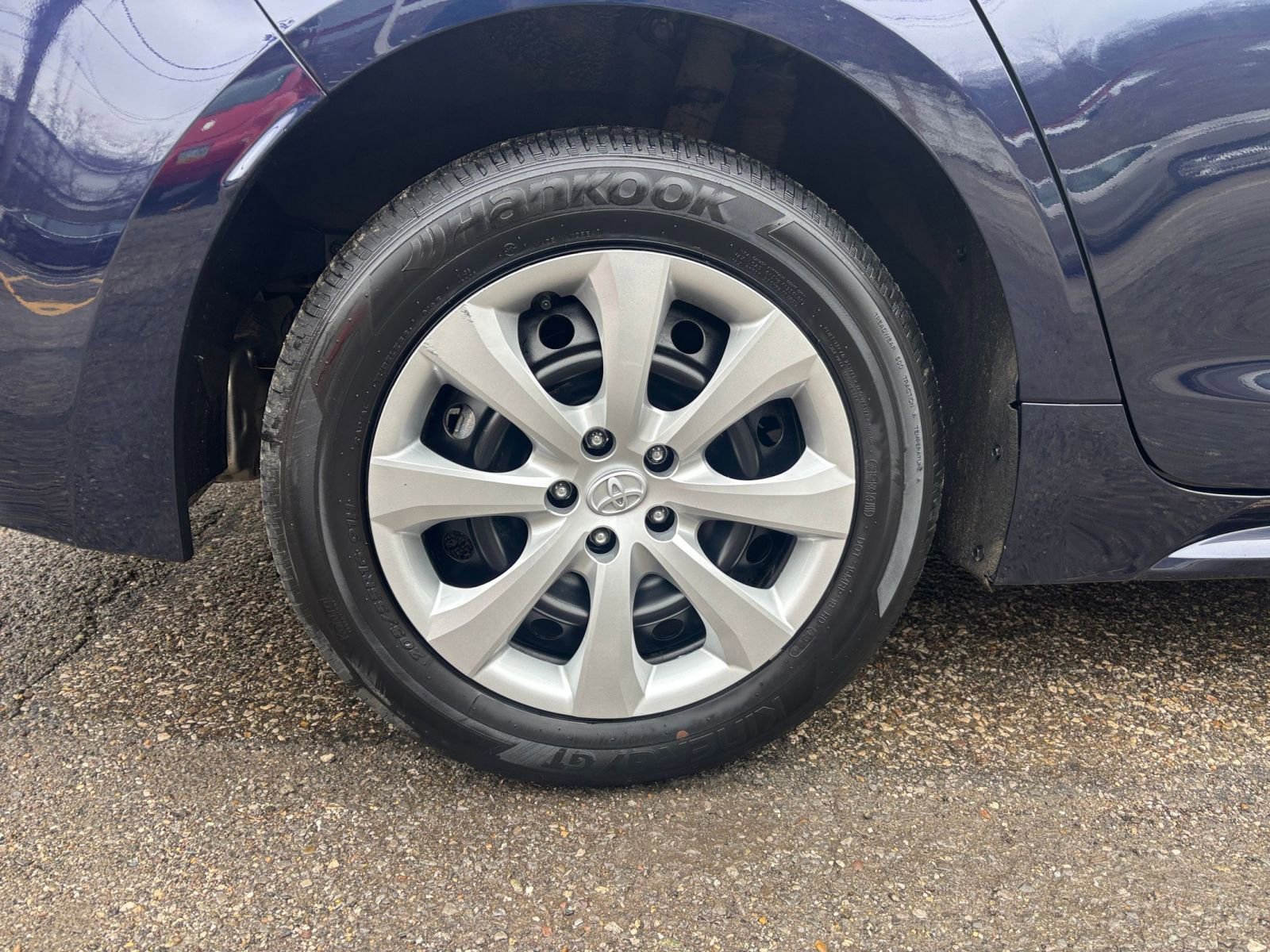 Thumbnail: 2025 Toyota Corolla - 29