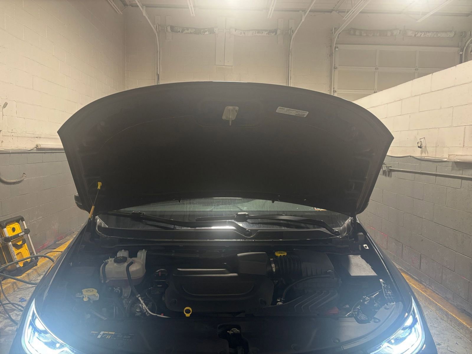 Thumbnail: 2025 Chrysler Pacifica - 33