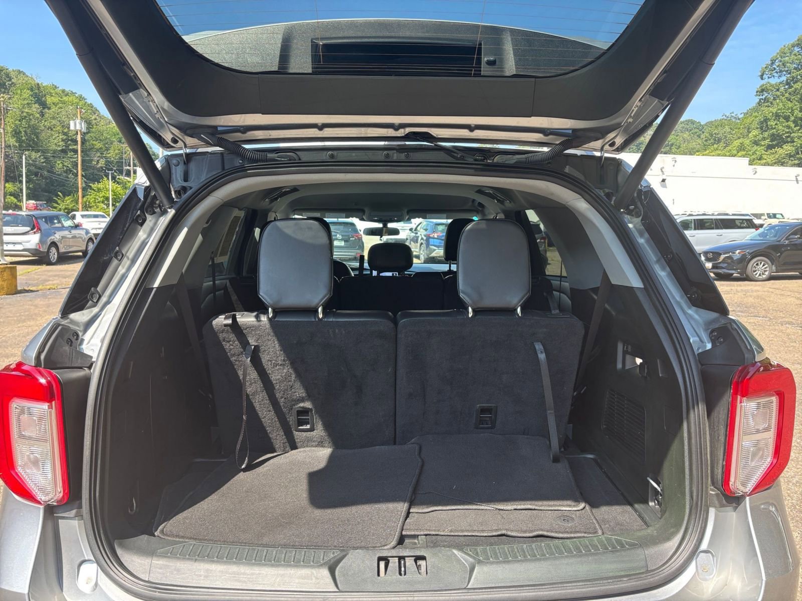 Thumbnail: 2023 Ford Explorer - 31