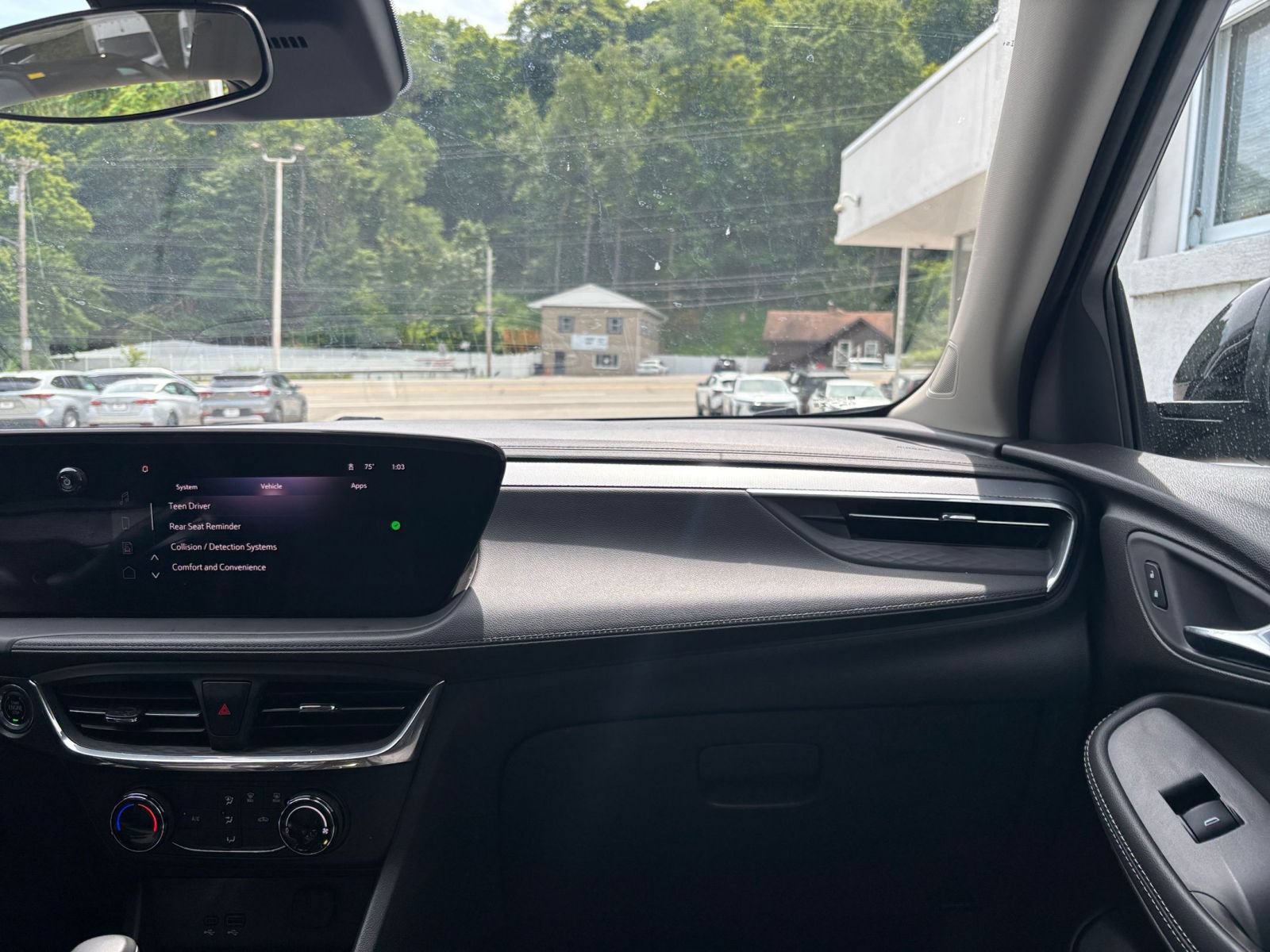 Thumbnail: 2026 Buick Encore GX - 34