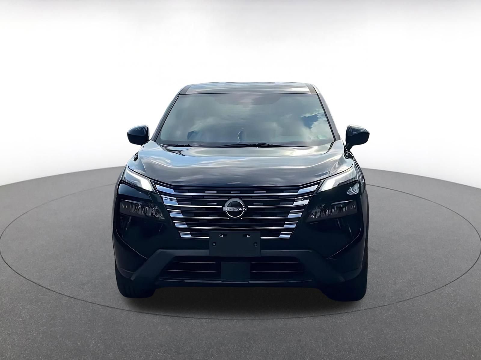Thumbnail: 2025 Nissan Rogue - 4