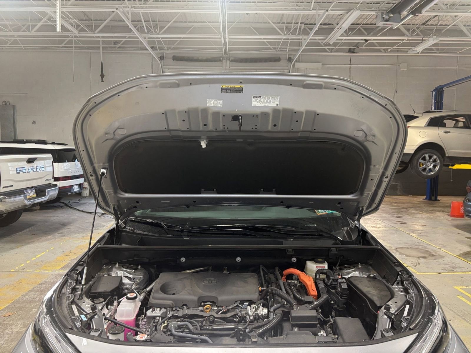 Thumbnail: 2025 Toyota RAV4 - 31