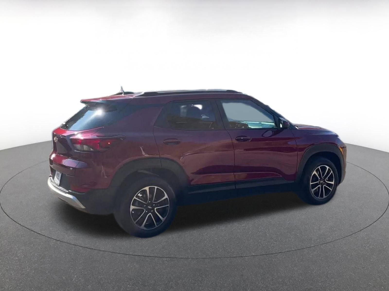 Thumbnail: 2025 Chevrolet TrailBlazer - 14