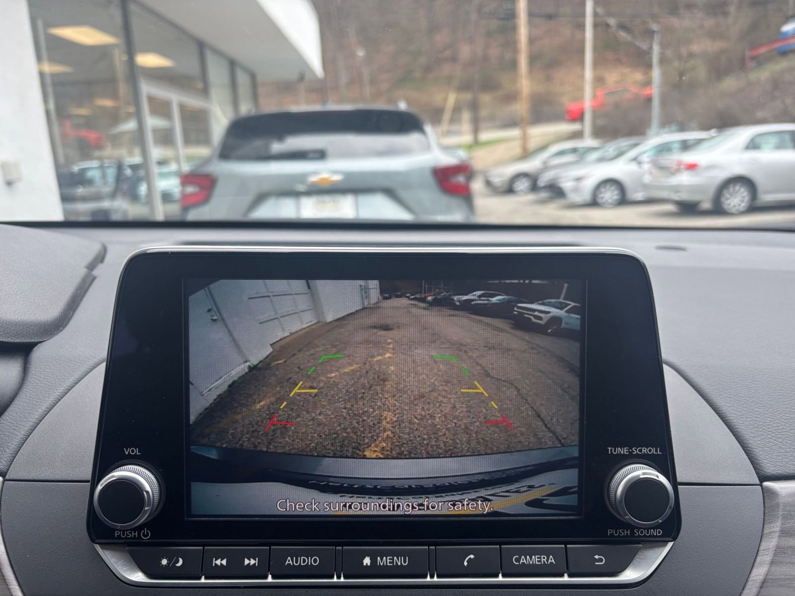 Thumbnail: 2025 Nissan Altima - 25