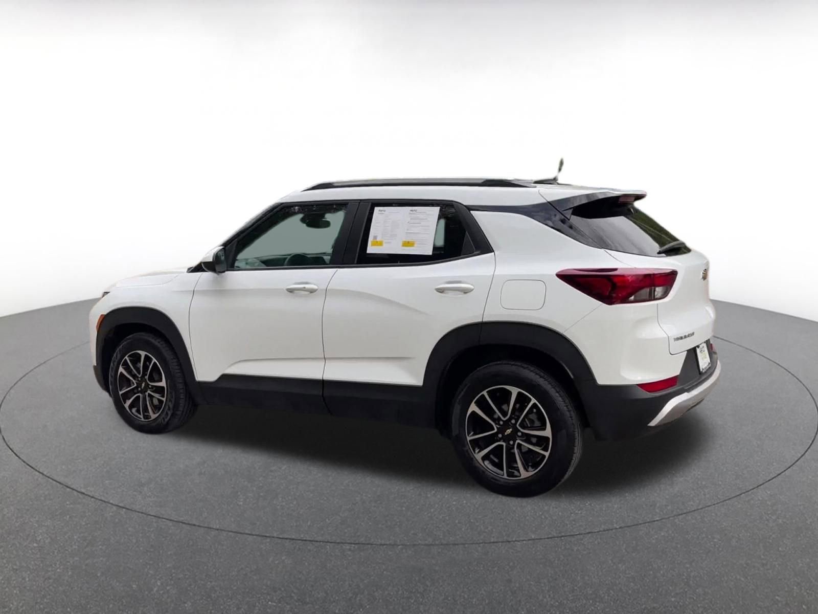 Thumbnail: 2025 Chevrolet TrailBlazer - 10