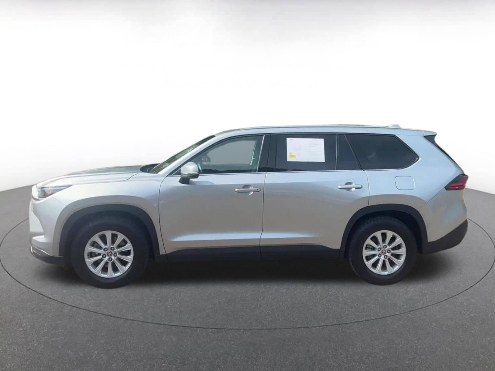 Thumbnail: 2025 Toyota Grand Highlander - 8