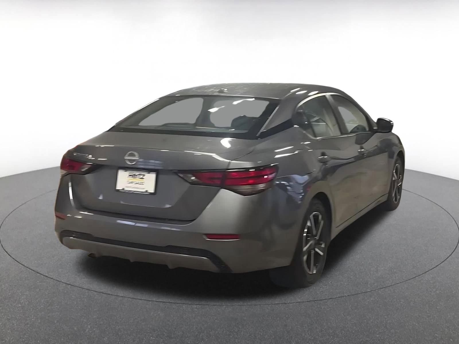 Thumbnail: 2025 Nissan Sentra - 15