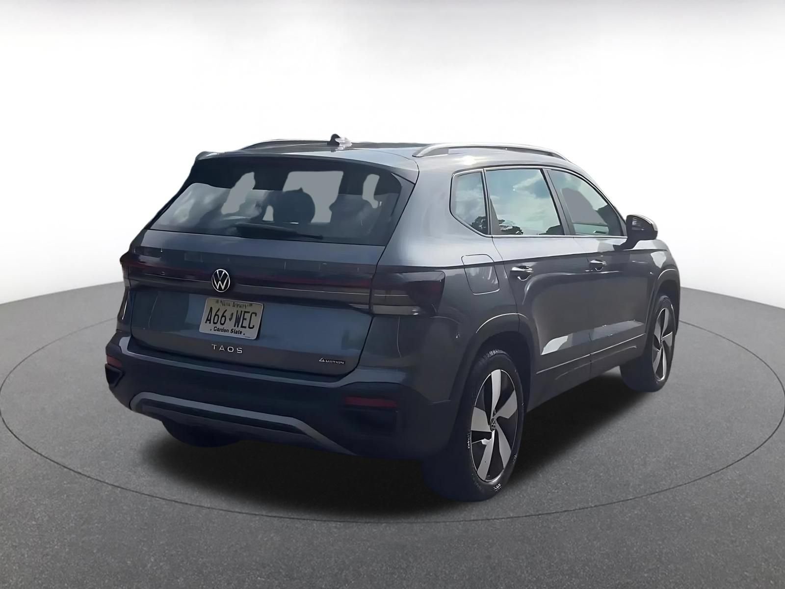 Thumbnail: 2026 Volkswagen Taos - 14