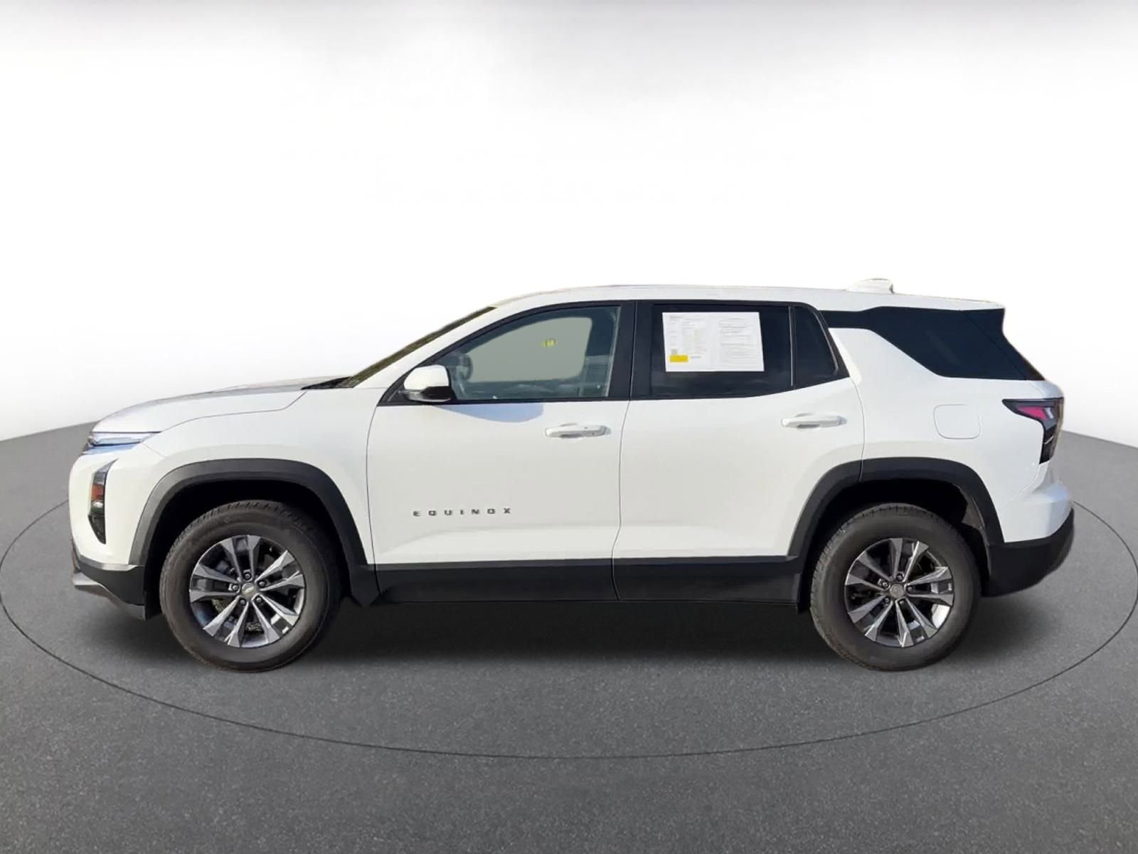 Thumbnail: 2025 Chevrolet Equinox - 9