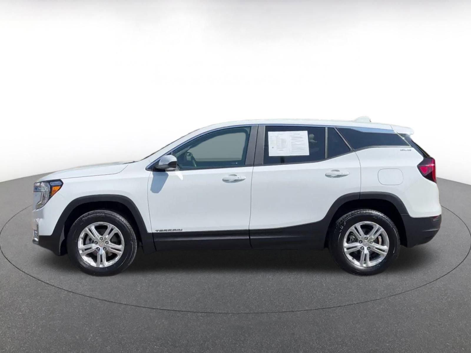 Thumbnail: 2024 GMC Terrain - 9