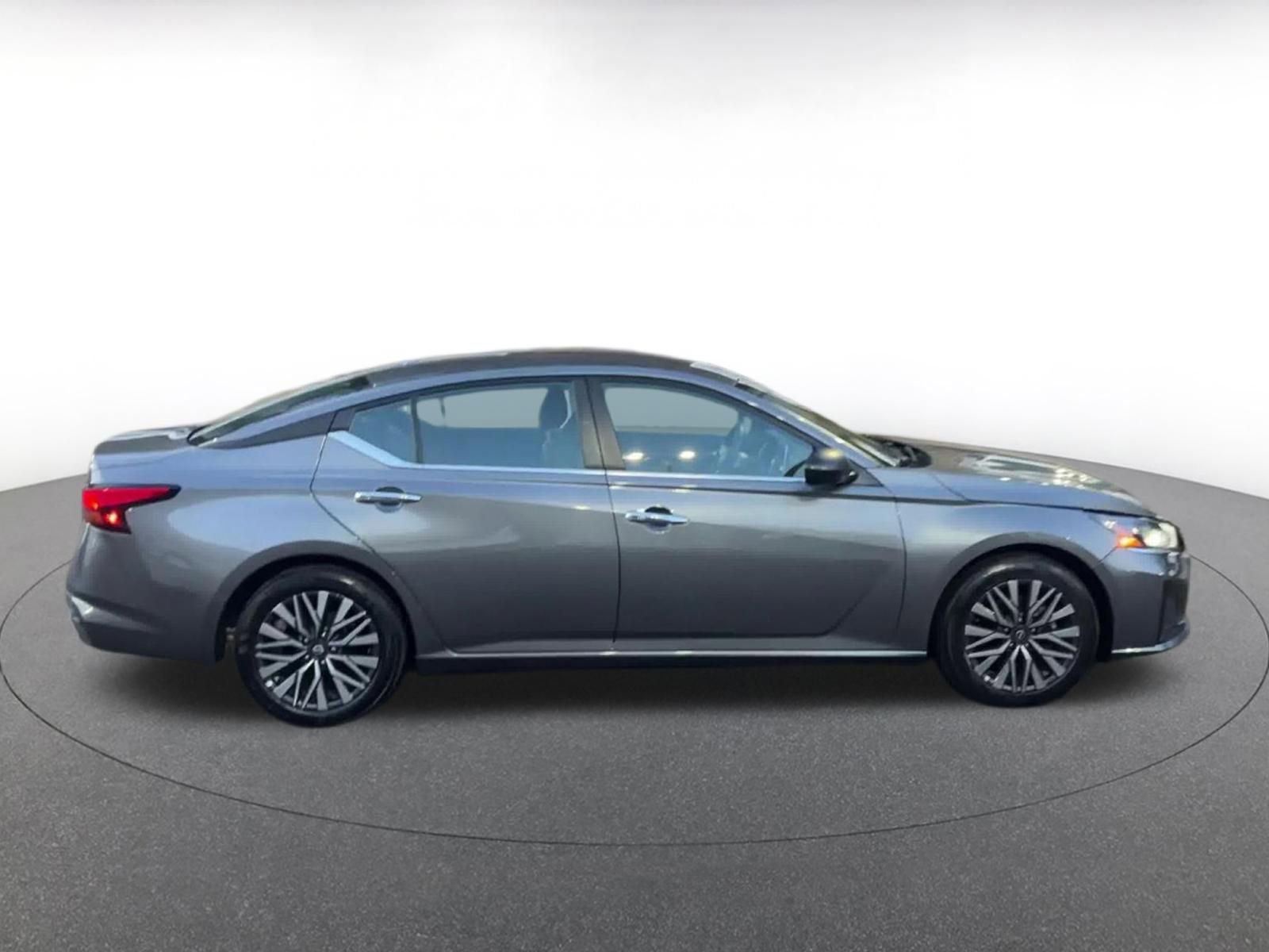 Thumbnail: 2025 Nissan Altima - 16