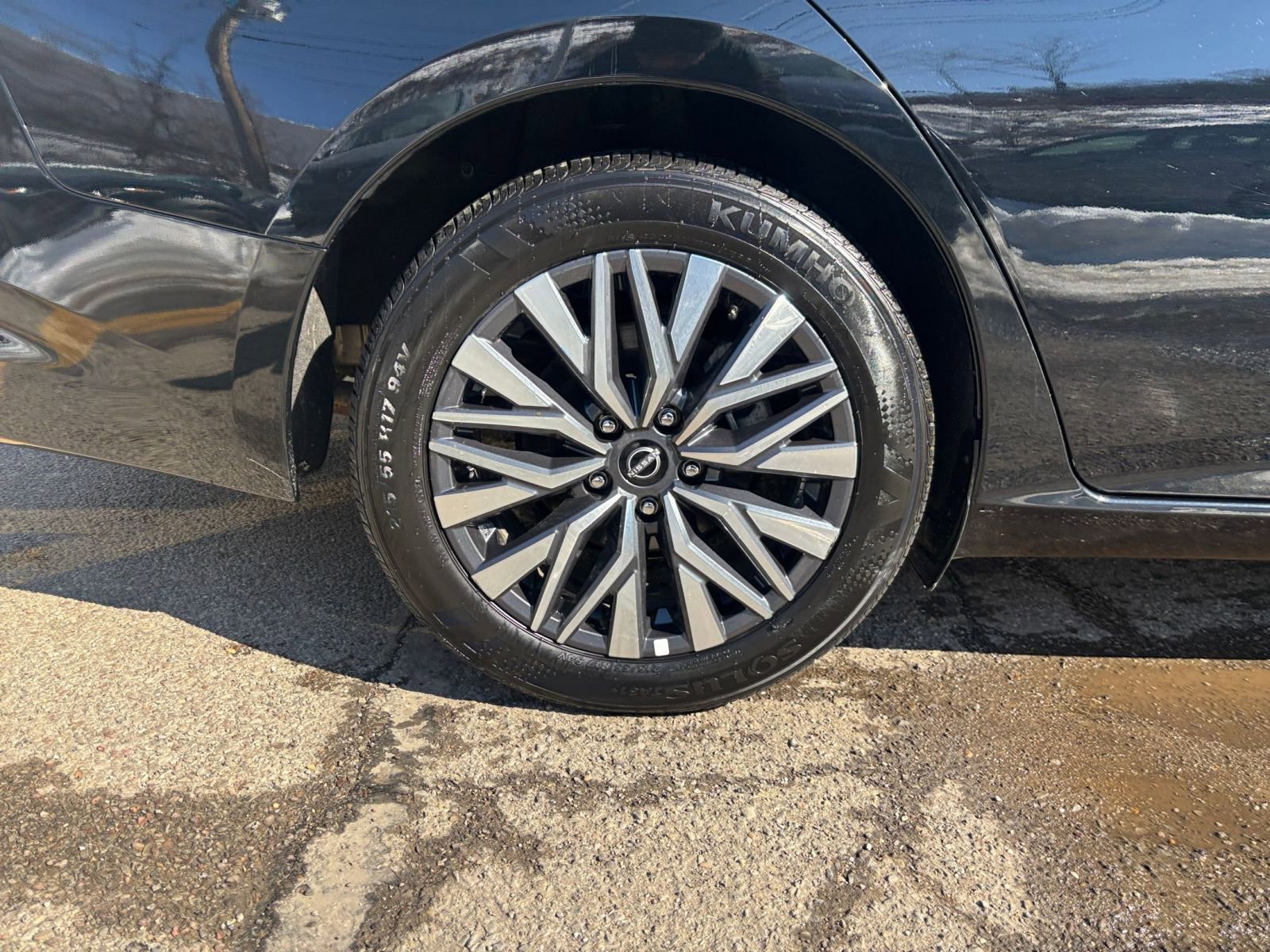 Thumbnail: 2025 Nissan Altima - 31