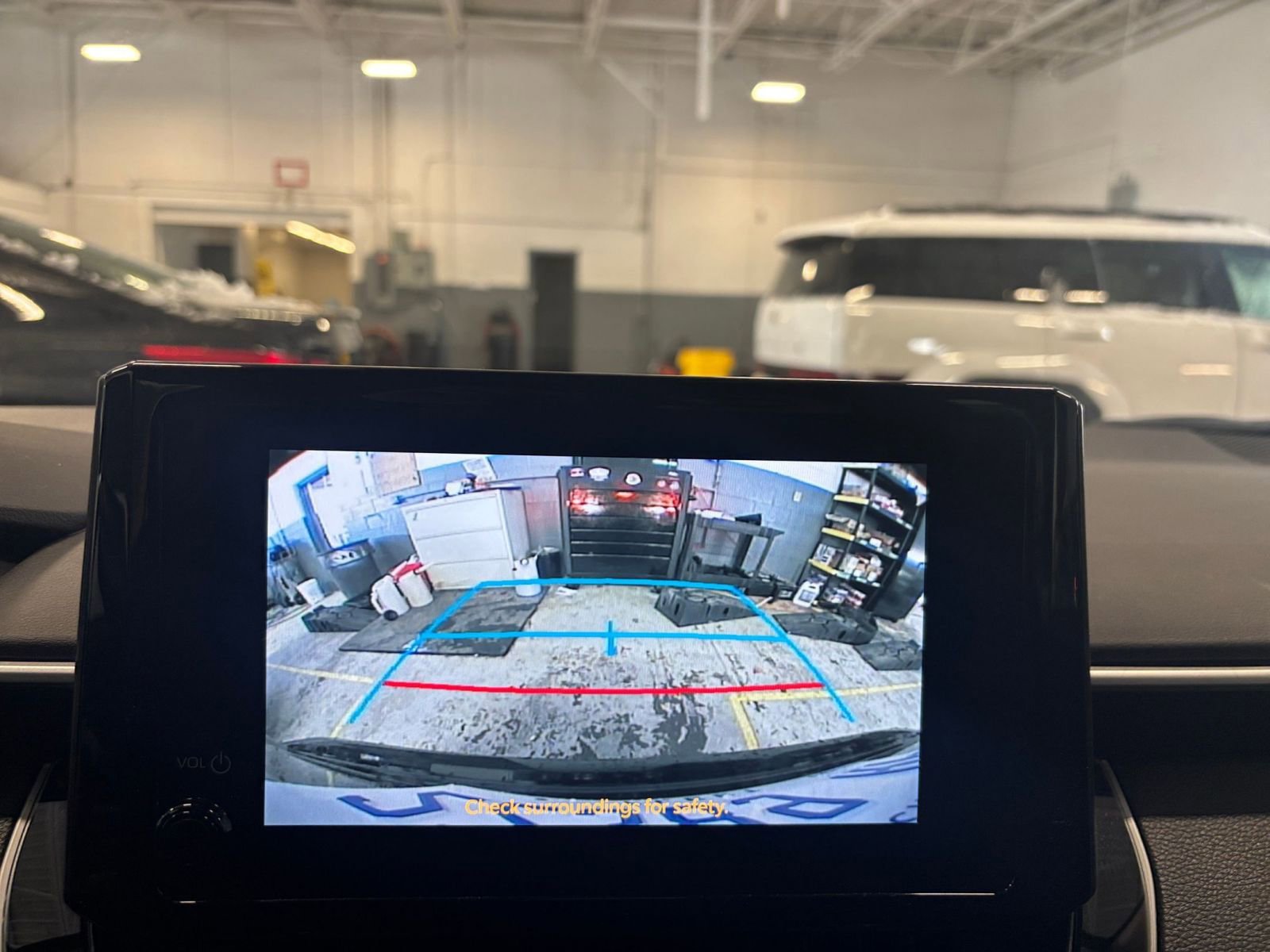 Thumbnail: 2025 Toyota Corolla - 23