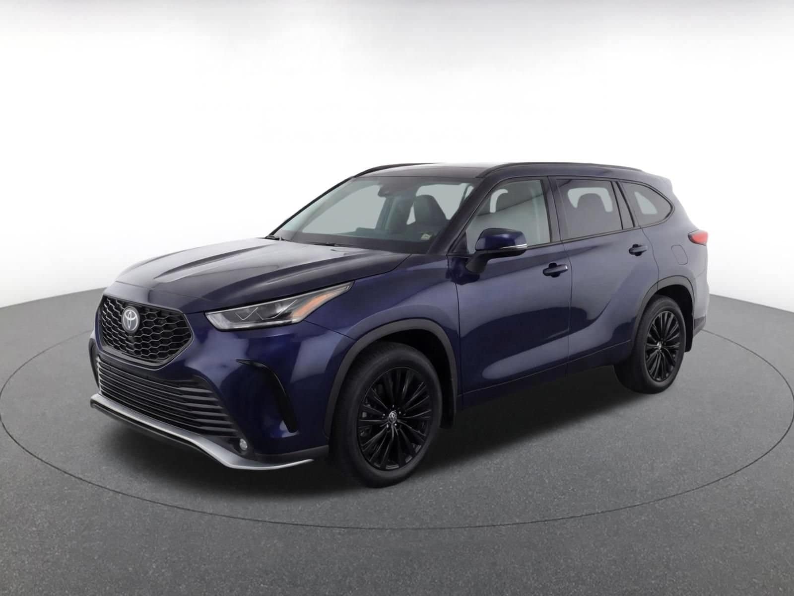 Thumbnail: 2024 Toyota Highlander - 3