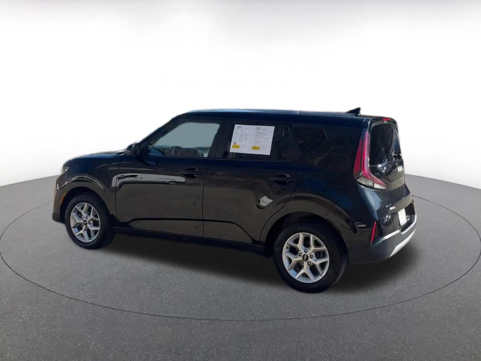 Thumbnail: 2025 Kia Soul - 10