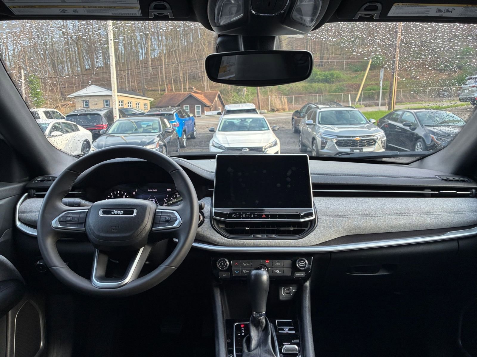 Thumbnail: 2023 Jeep Compass - 32