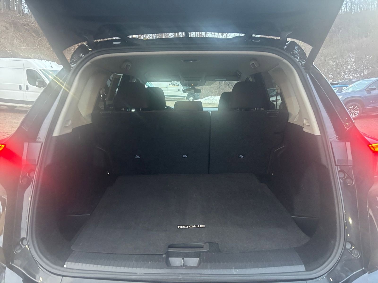 Thumbnail: 2025 Nissan Rogue - 32