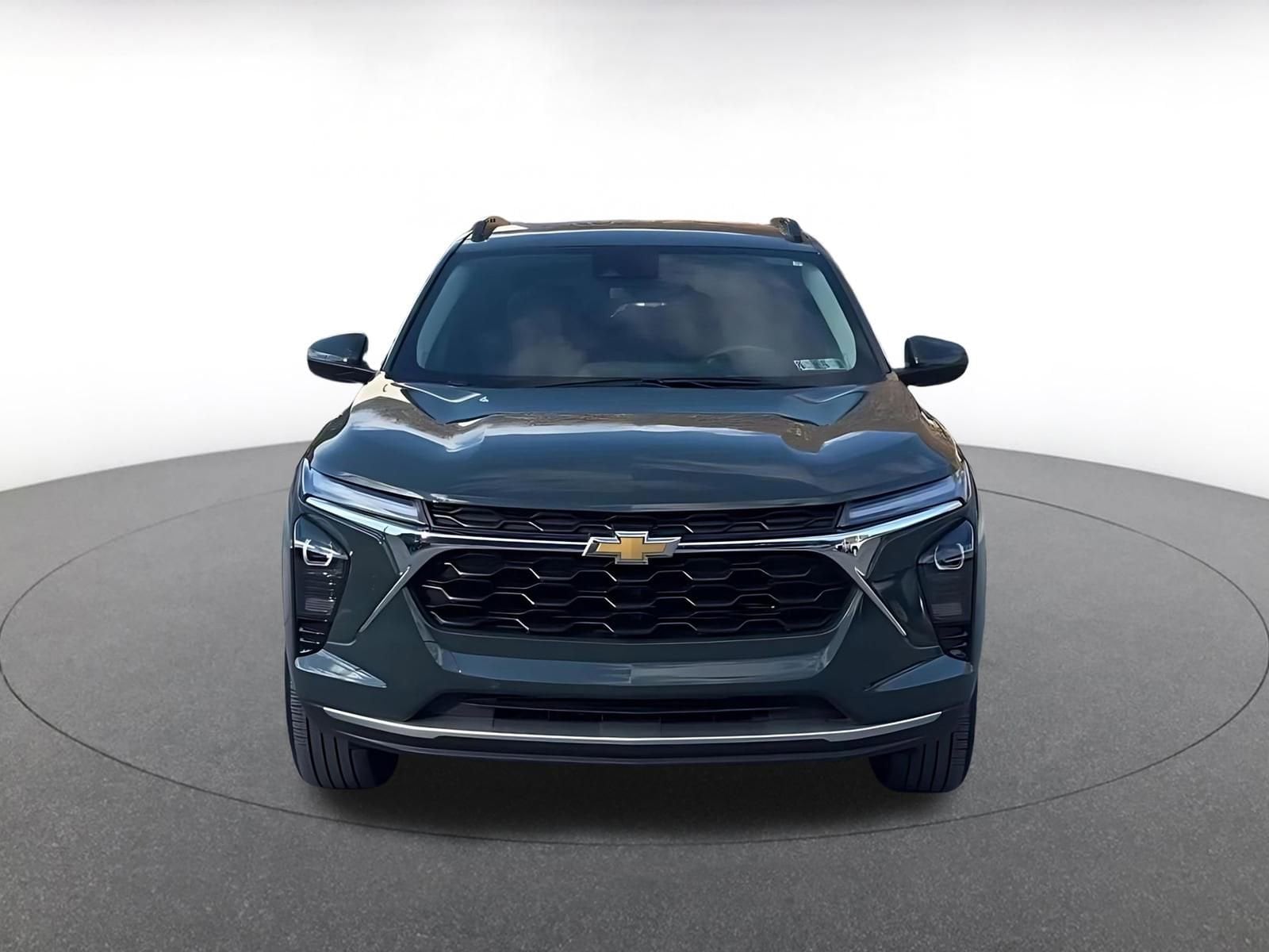 Thumbnail: 2025 Chevrolet Trax - 4