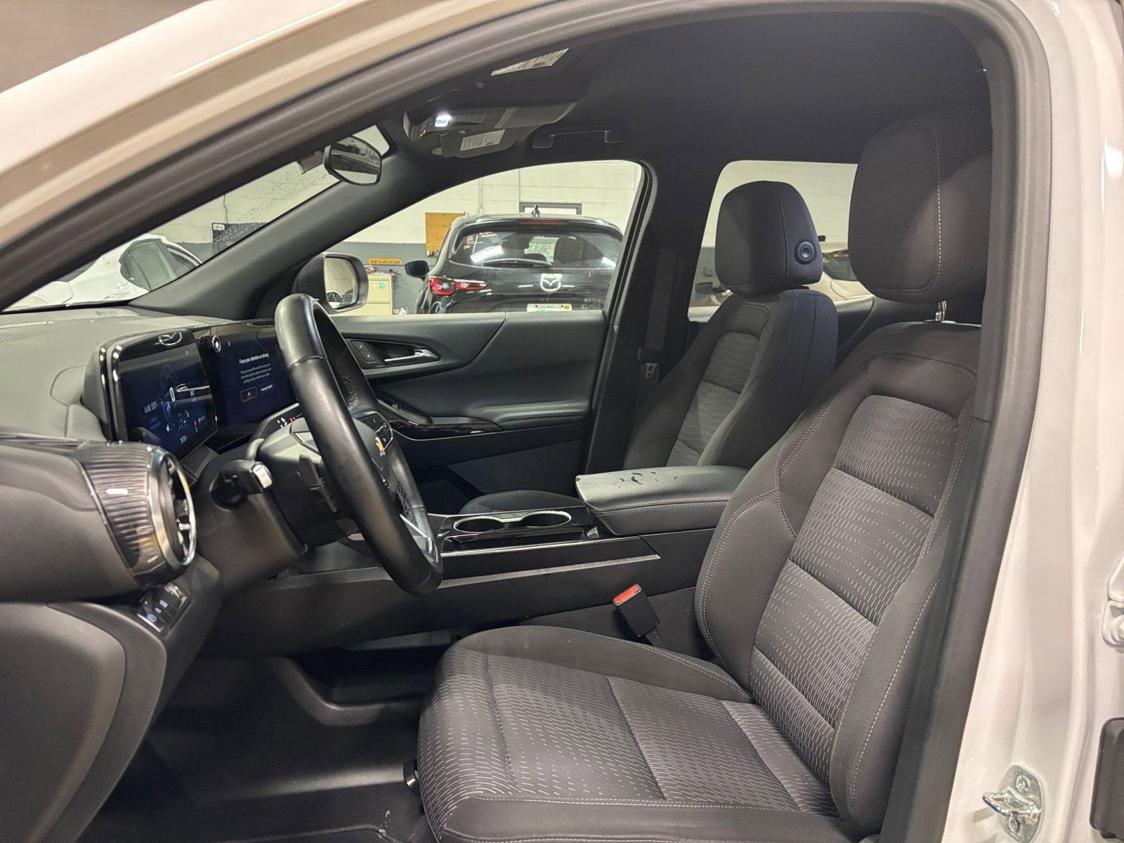 Thumbnail: 2025 Chevrolet Equinox - 35