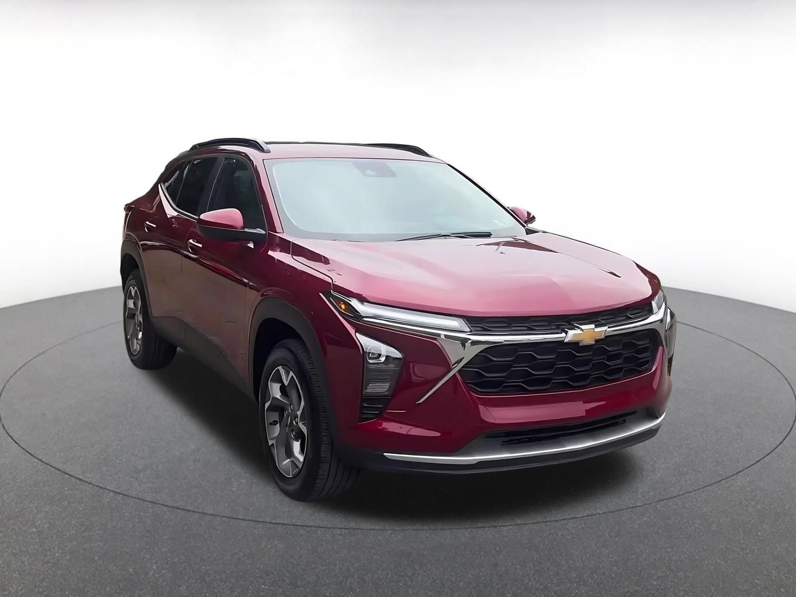 Thumbnail: 2025 Chevrolet Trax - 3