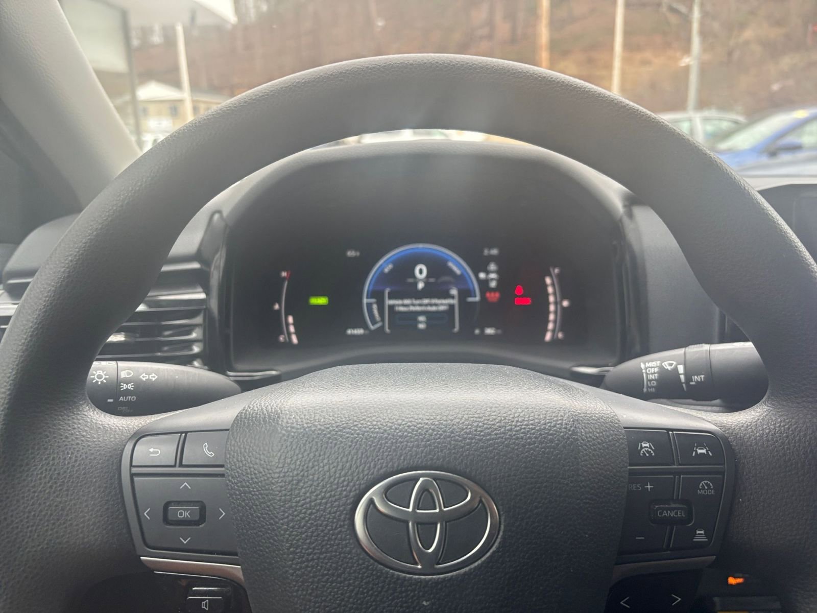 Thumbnail: 2025 Toyota Camry - 27