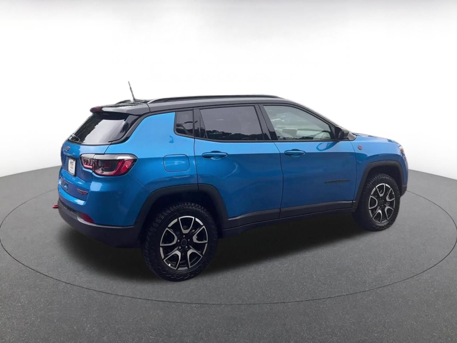 Thumbnail: 2025 Jeep Compass - 15