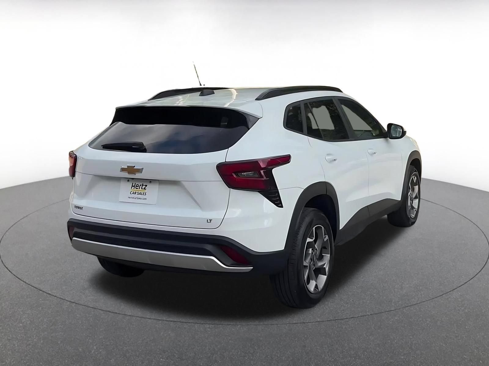 Thumbnail: 2025 Chevrolet Trax - 14