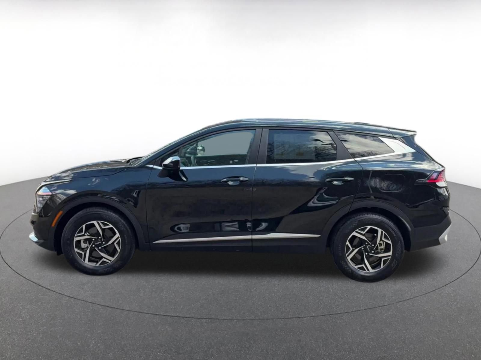 Thumbnail: 2025 Kia Sportage - 9