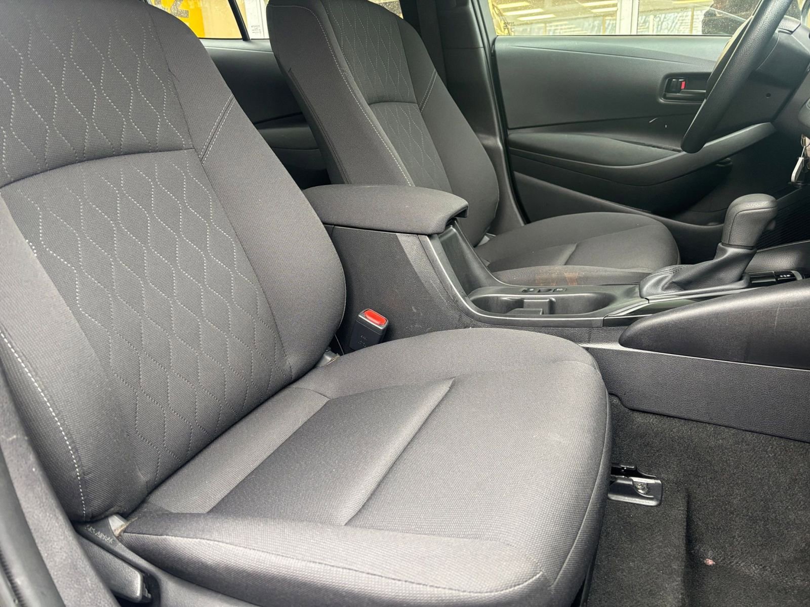 Thumbnail: 2025 Toyota Corolla - 25