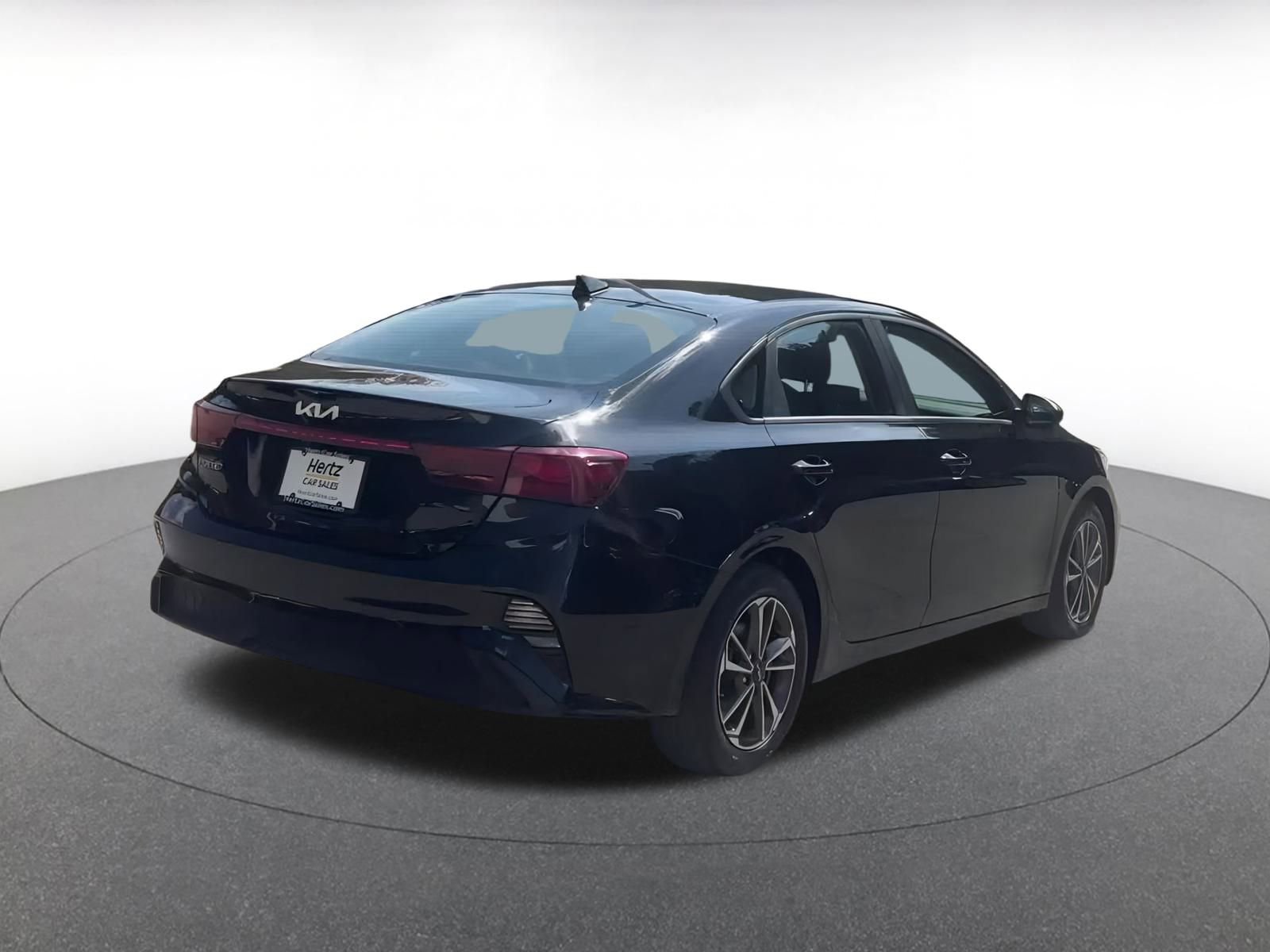 Thumbnail: 2024 Kia Forte - 14