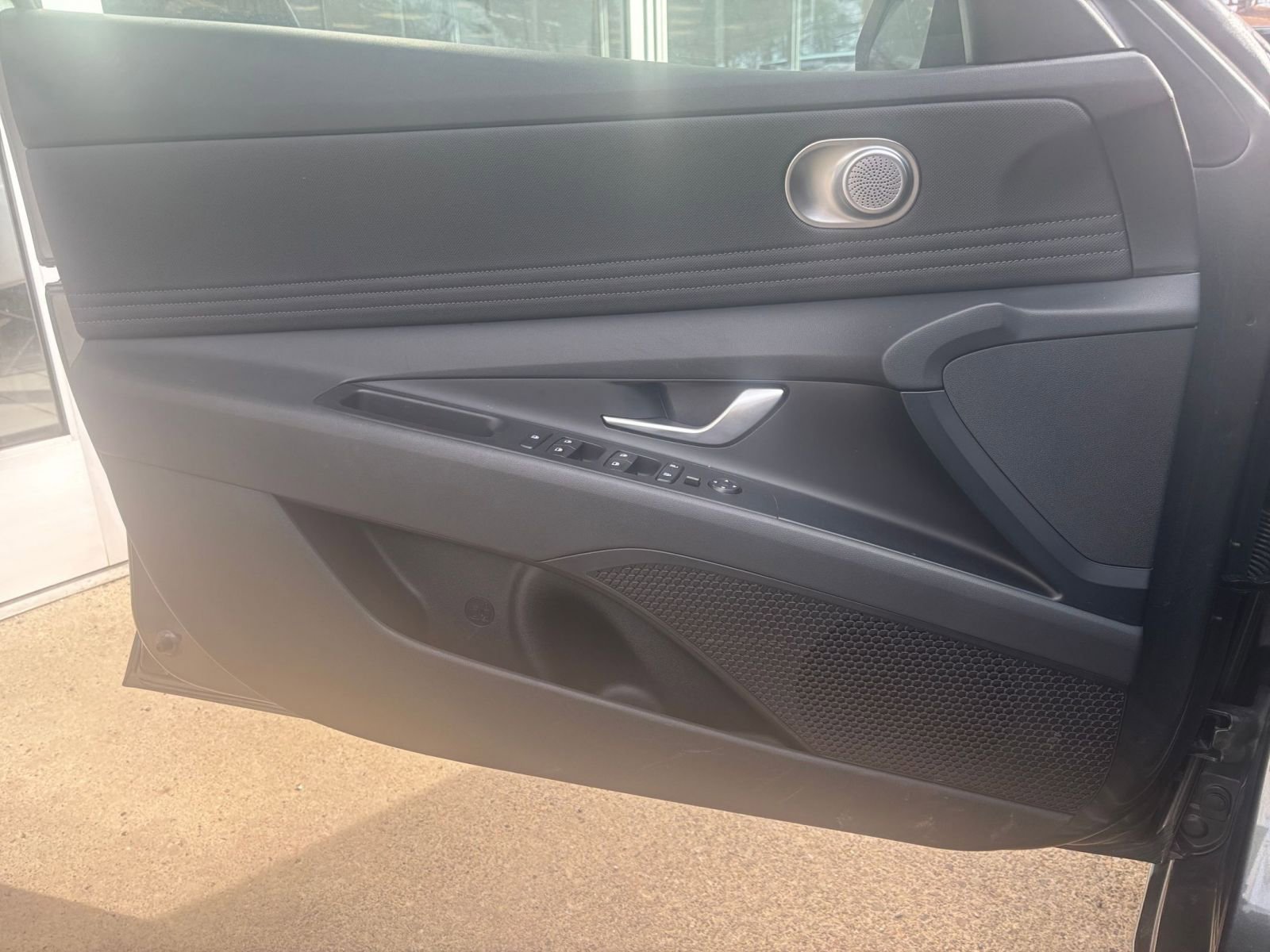 Thumbnail: 2025 Hyundai Elantra - 20